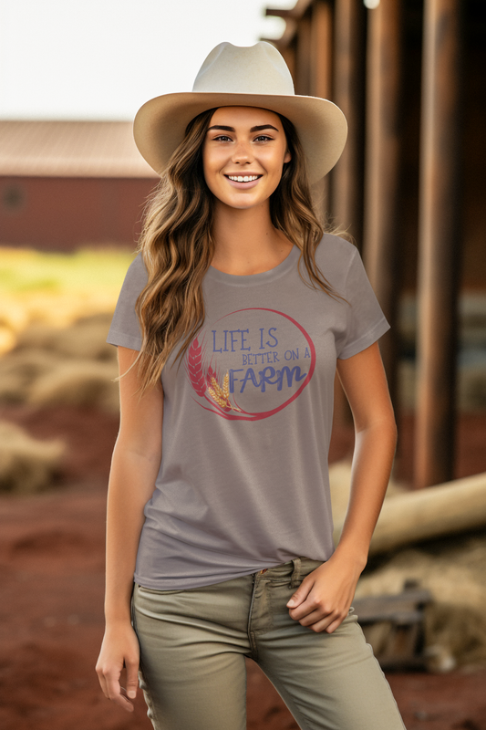 Life on a farm, farm lovers! Unisex t-shirt